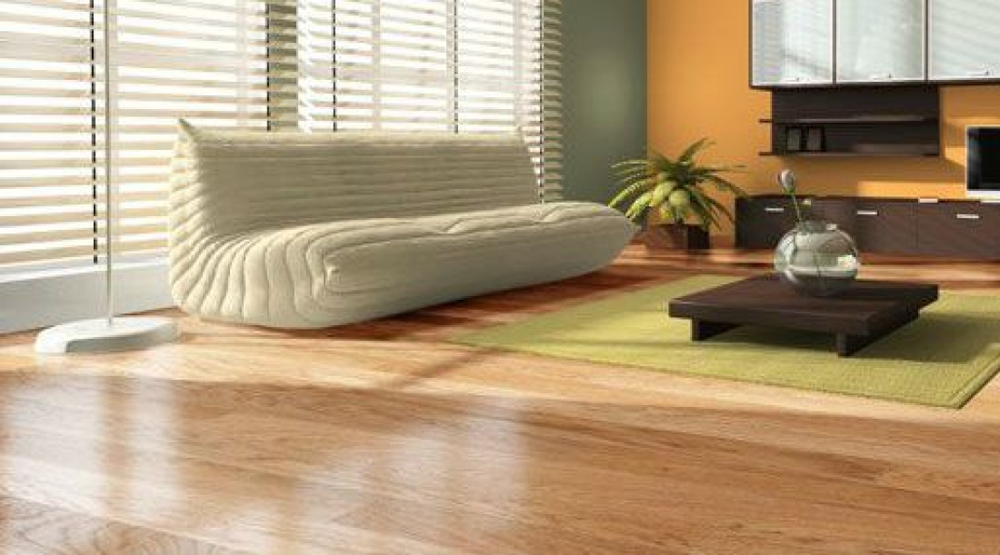 W jaki sposób dbać o podłogi drewniane w pomieszczeniach często użytkowanych?