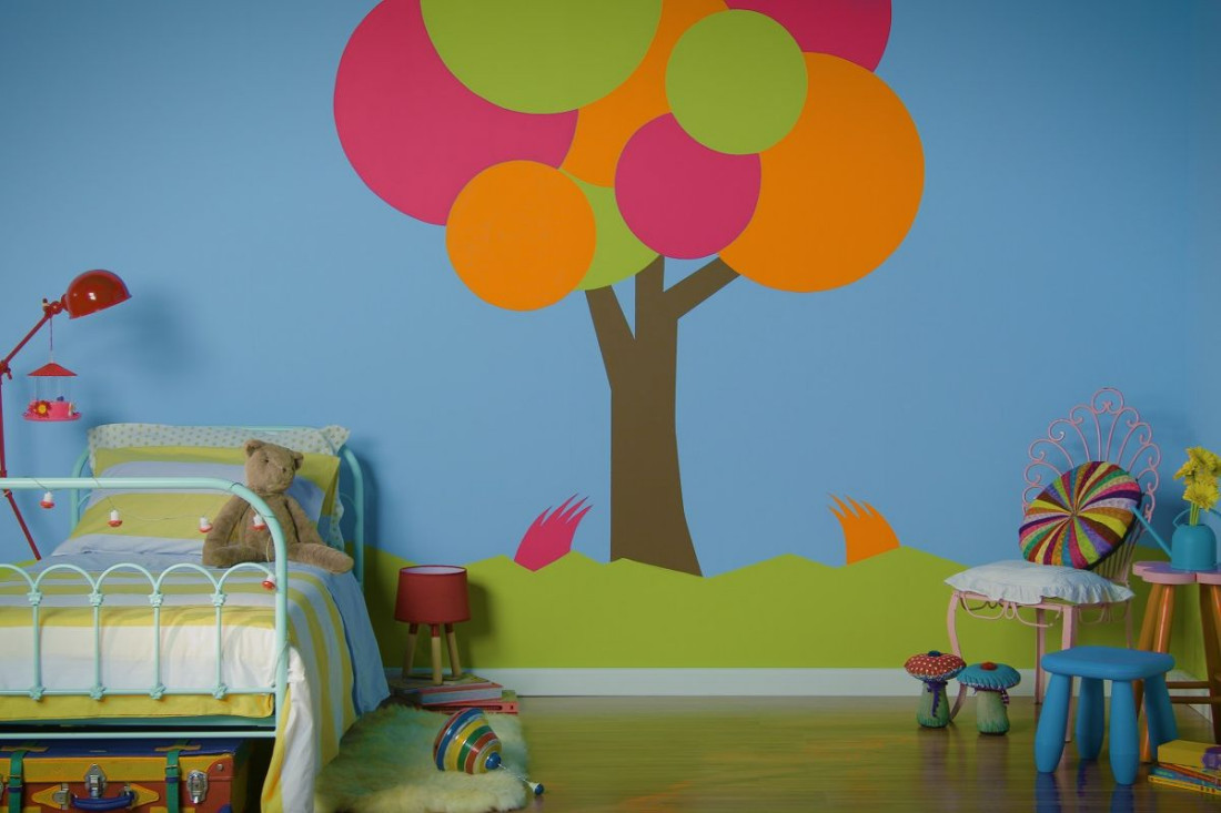 Wykonujemy dekorację w pokoju dziecka - kolorowe trolle - krok po kroku