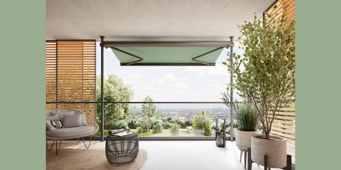 Odkryj nową strefę komfortu na balkonie z markizą „markilux 900”. To tu elegancja spotyka funkcjonalność